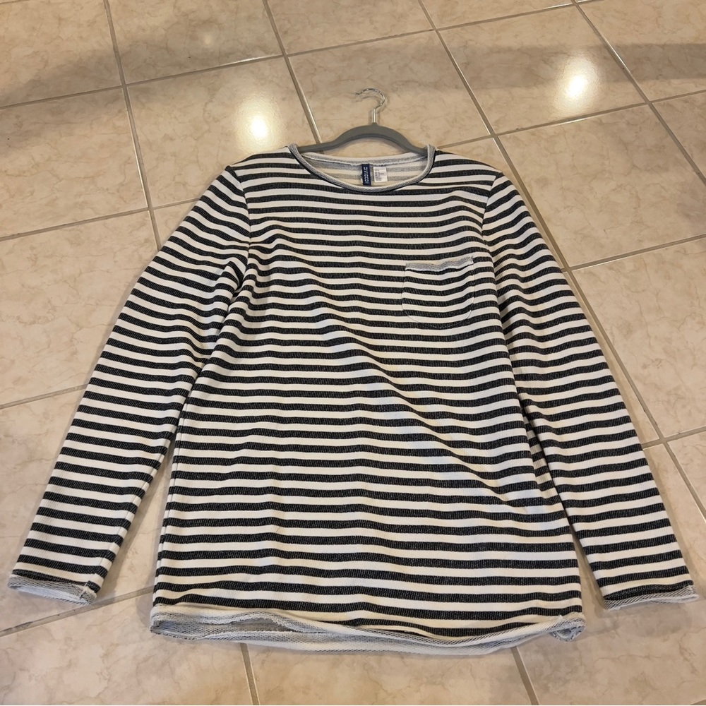 H&M sweater